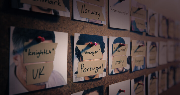 2Doc: The Children in the Pictures
