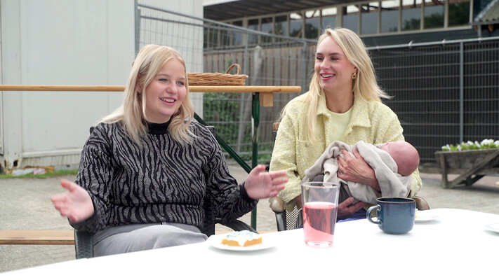 Vier Handen Op Eén Buik S12 - Aflevering 8: Tegenslag en troost