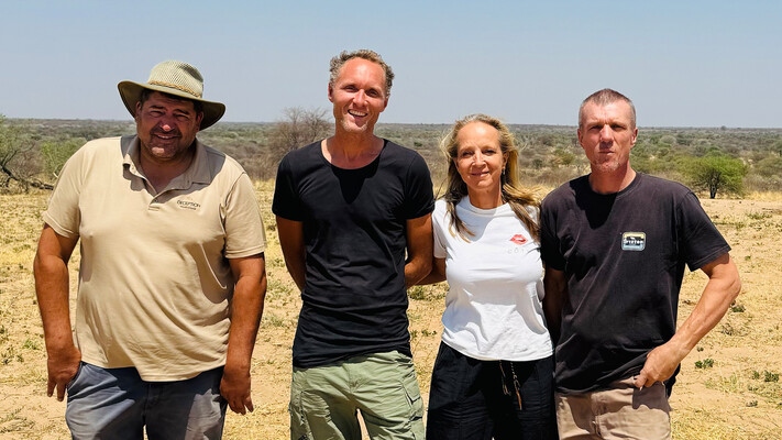 Floortje naar het einde van de wereld S9 - Aflevering 3: Botswana