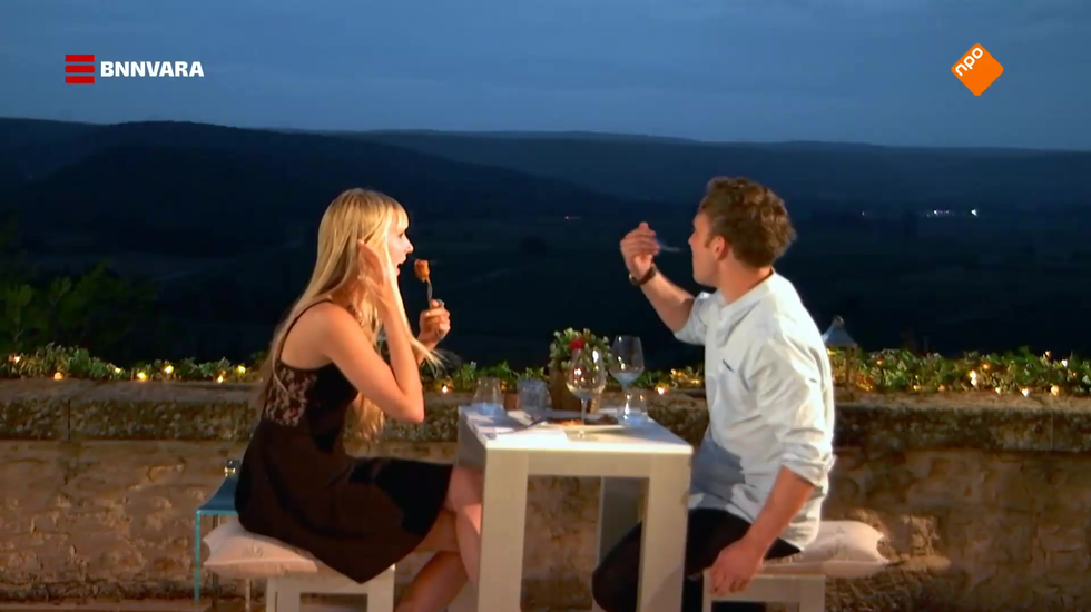 First Dates Hotel