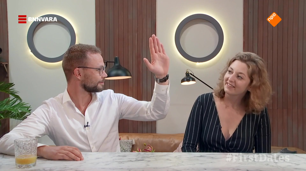 Rens high-fivet Lisa voor de eerste keer
