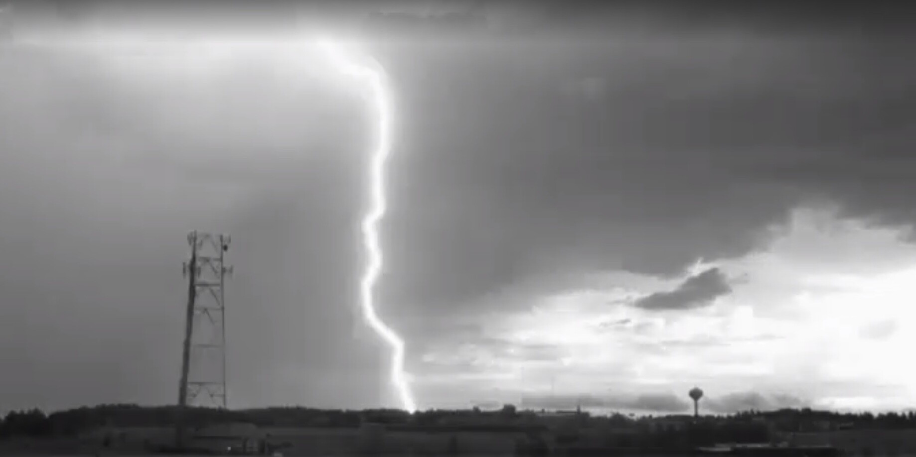 Wat gebeurt er met uw elektra als de bliksem inslaat? Elektricien Zeist