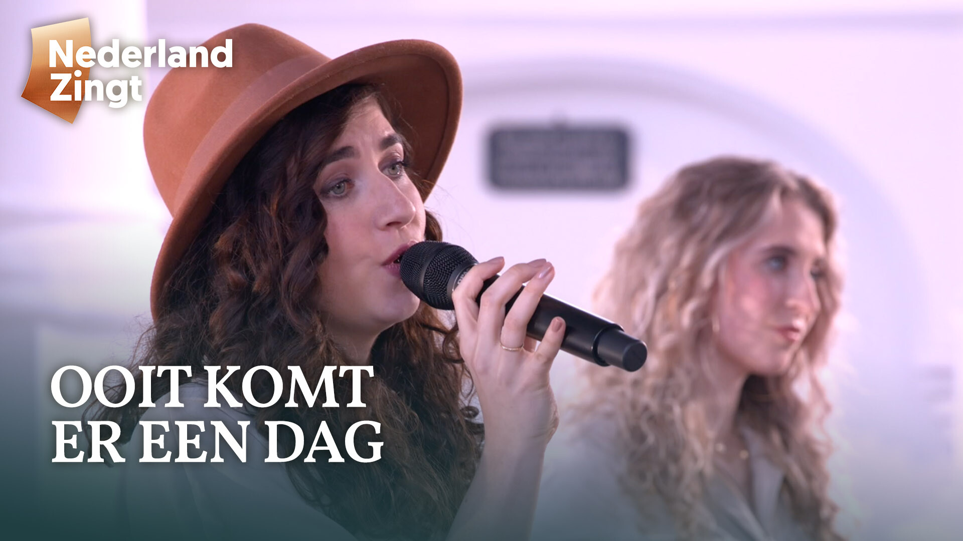 Ooit Komt Er Een Dag Ooit komt er een dag - Lied en tekst - Nederland Zingt