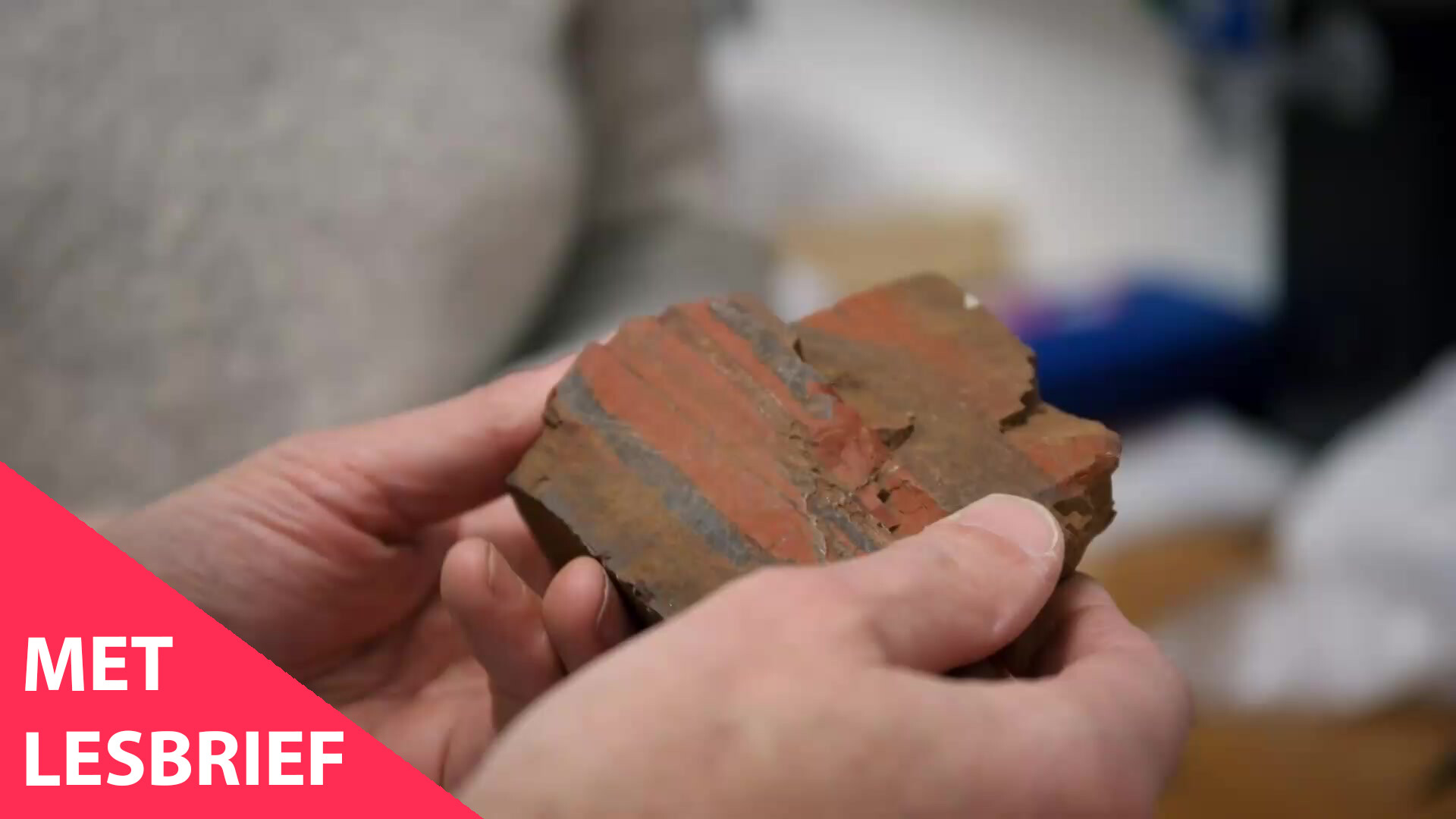 Schooltv Govert naar de kern van de aarde in de klas Het ontstaan van leven