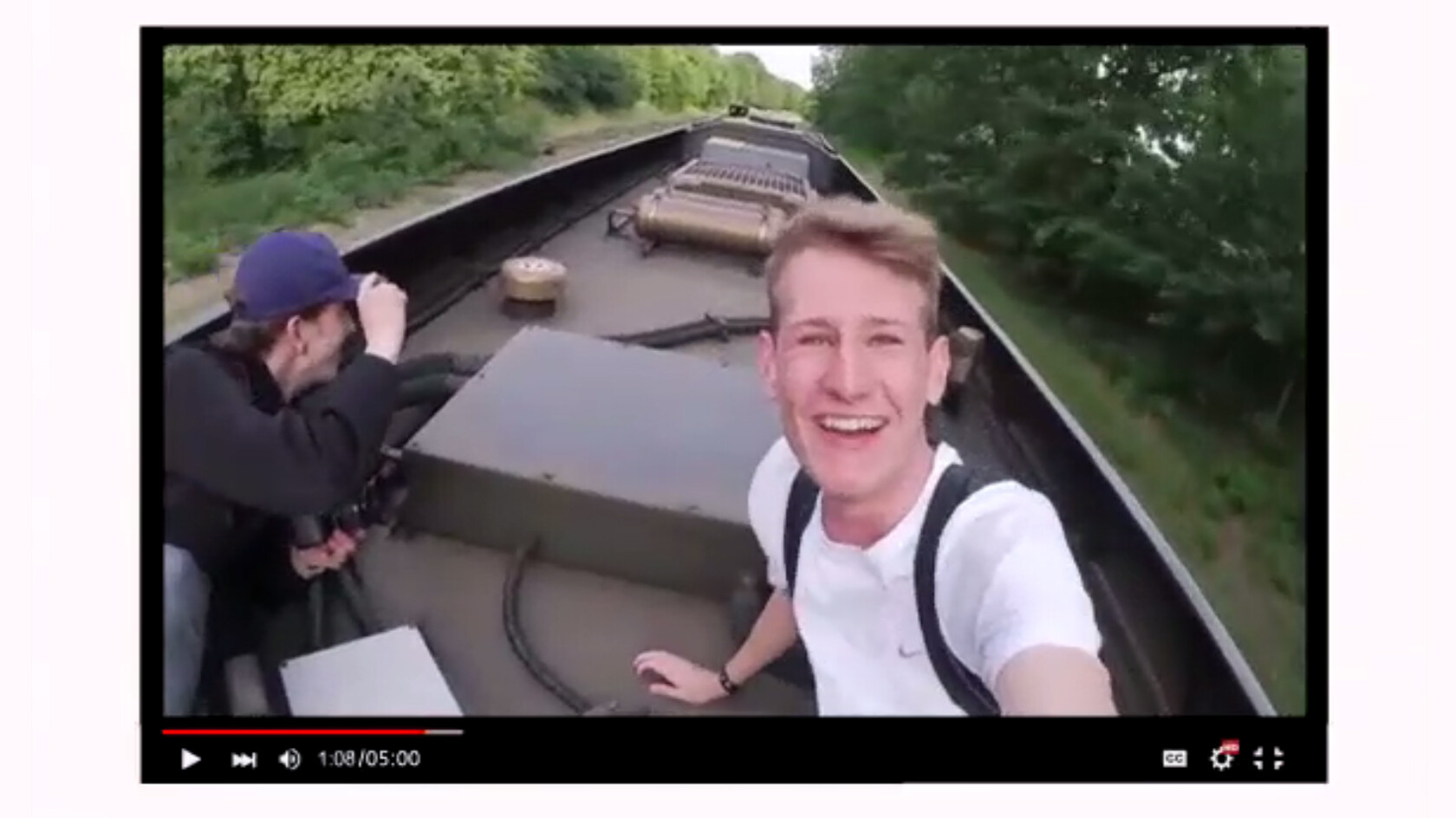 Schooltv De voorbeeldfunctie van vloggers op YouTube  Hoever kun je