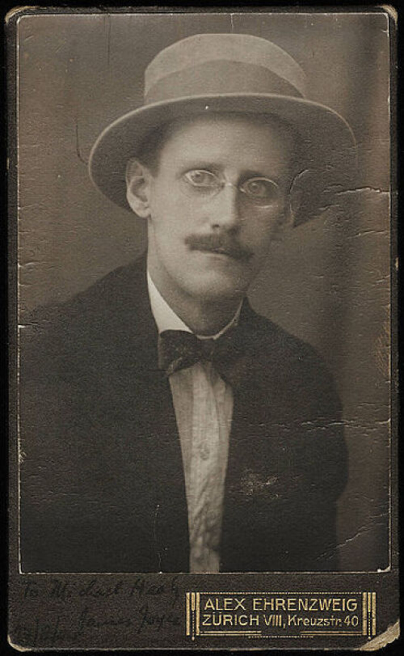 #194 - James Joyce-monument bedreigd