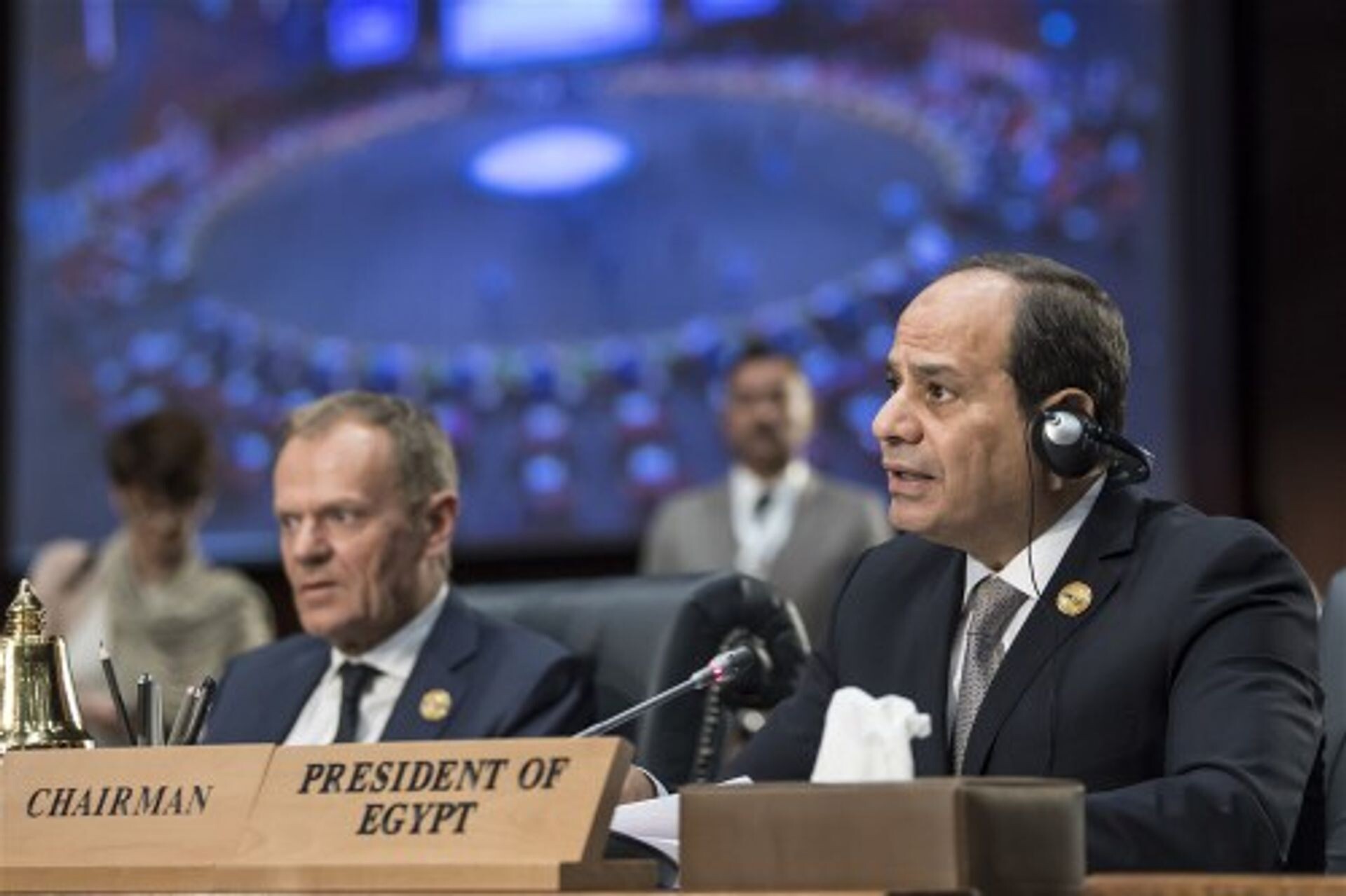 Eurobureau: hoe de EU wegkijkt bij autocraten als Sisi