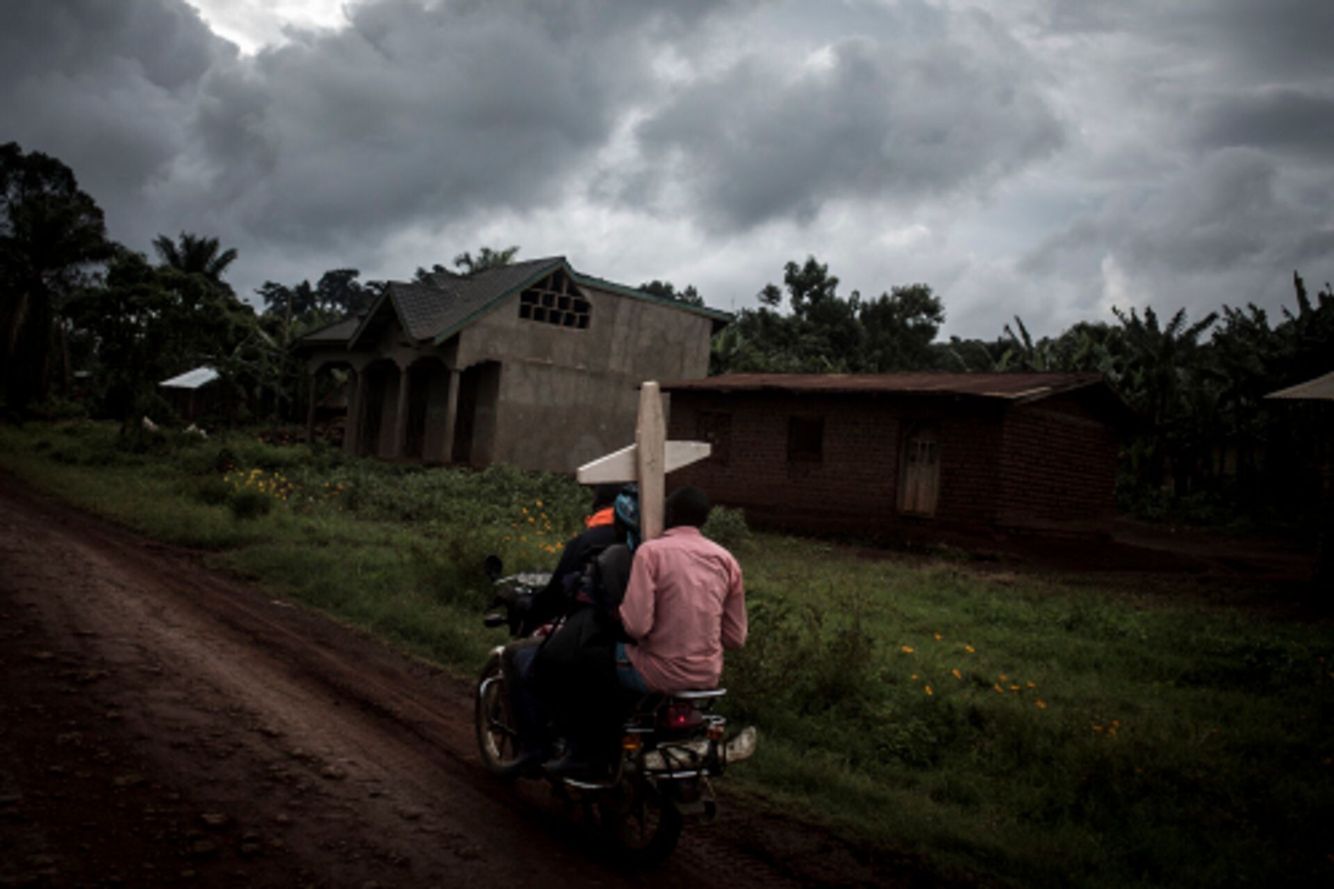 Ebola bestrijden in oorlogsgebied