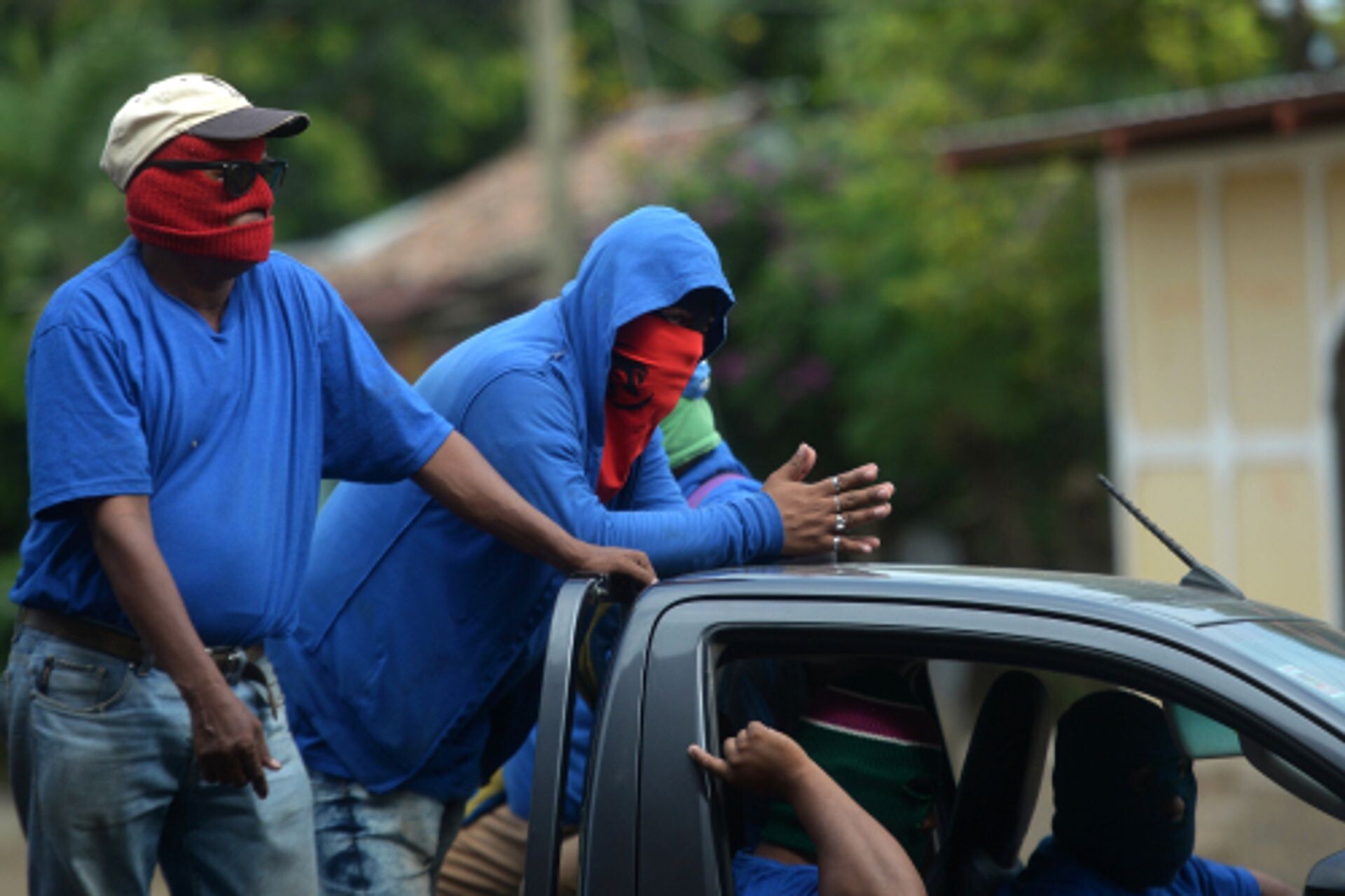In Nicaragua leunt Ortega op paramilitairen