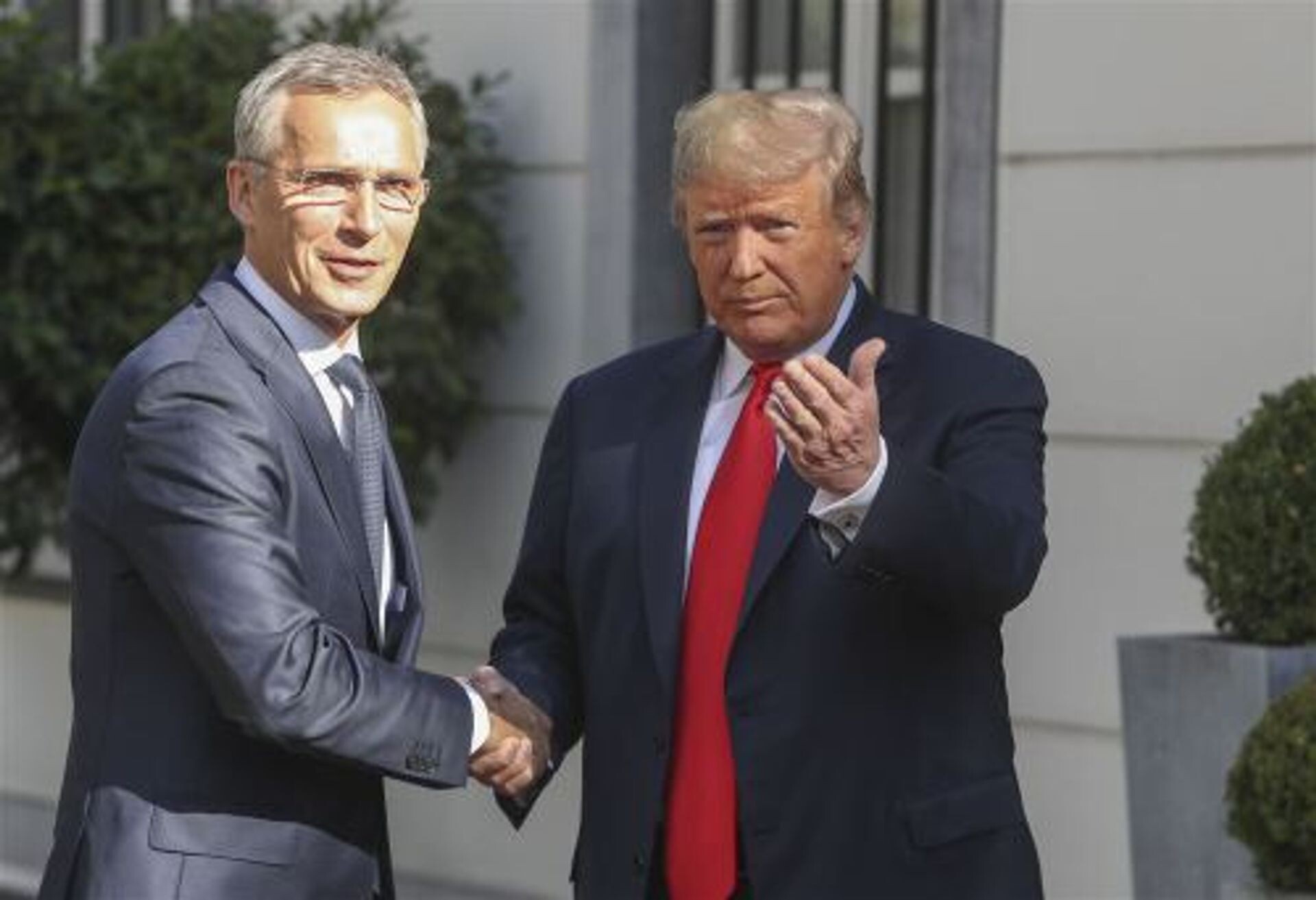 Schiet Trump met scherp op NAVO-partners?