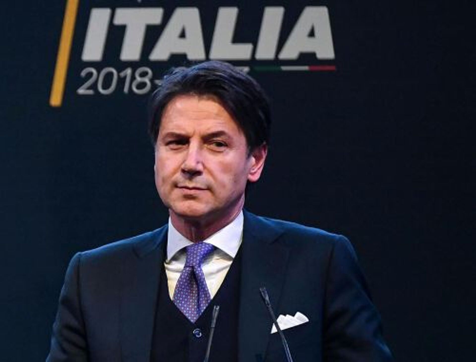 Conte, de onbekende nieuwe premier van Italië