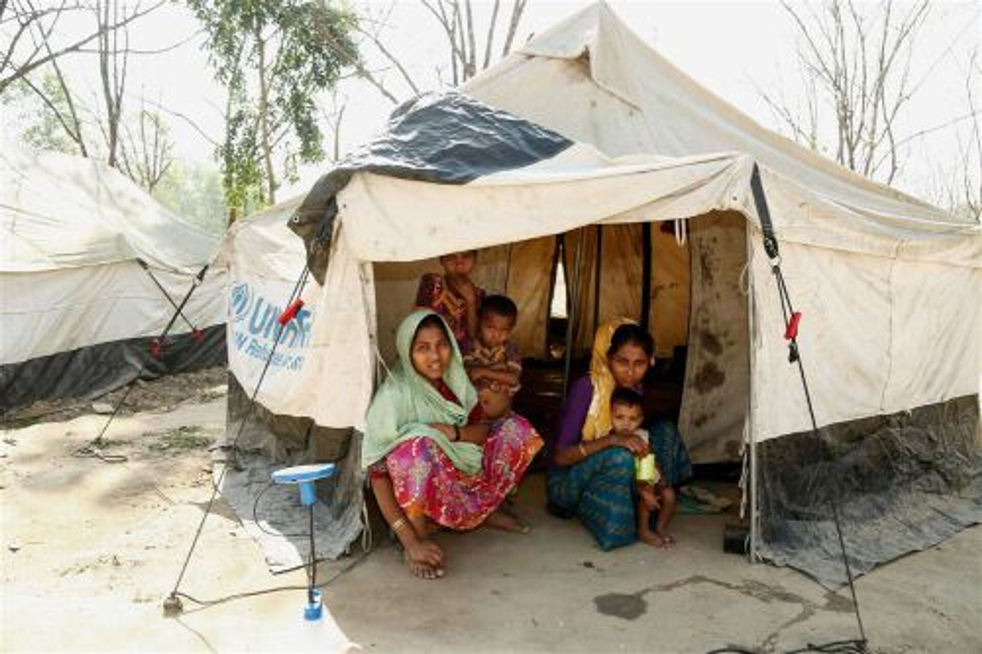 Moesson bedreigt onderkomens Rohingya