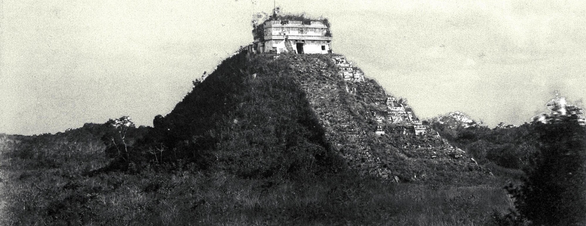 #1908 - Maya-stad per toeval ontdekt  - Maya-stad per toeval ontdekt