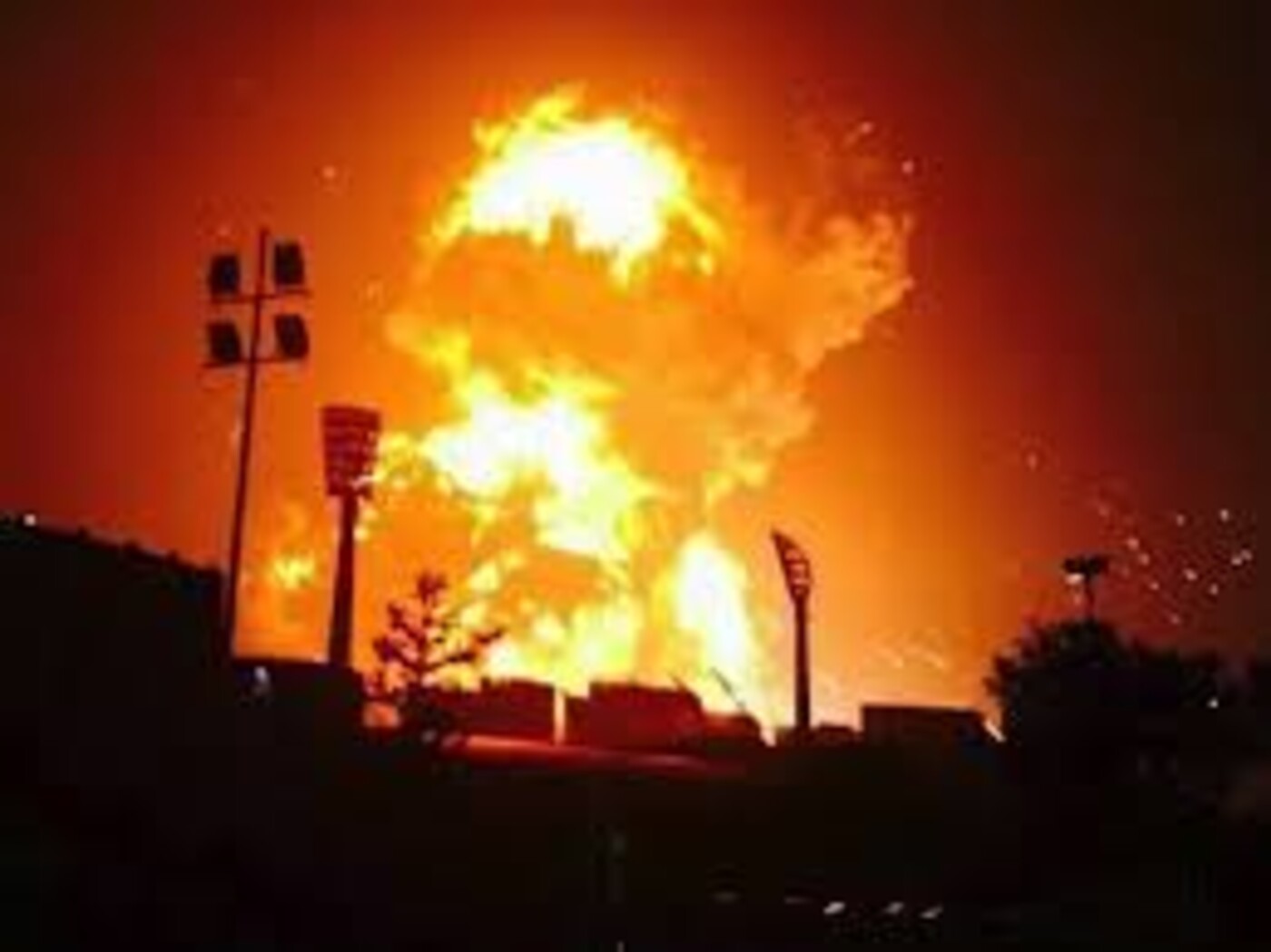 Grote explosie in Chinese havenstad Tianjing