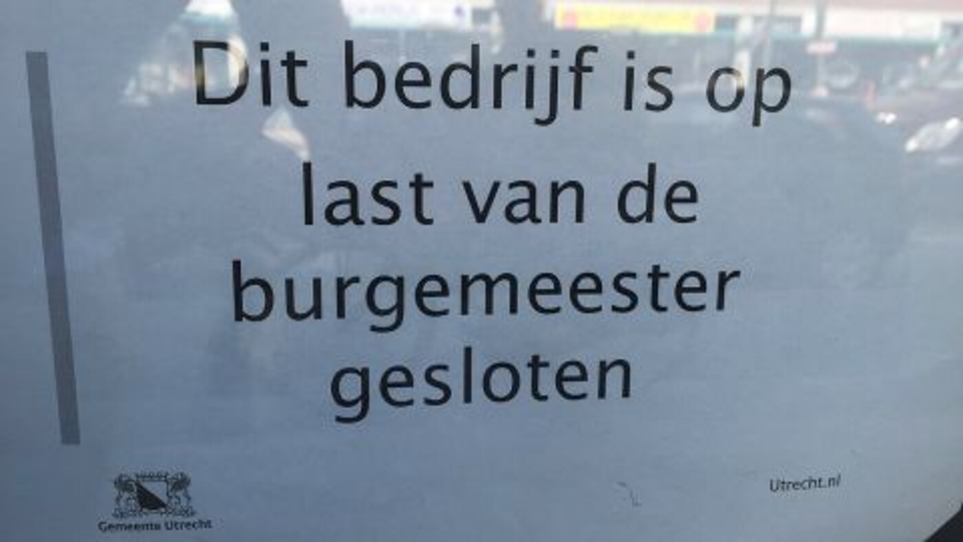 Het zwarte gat van de straatweg