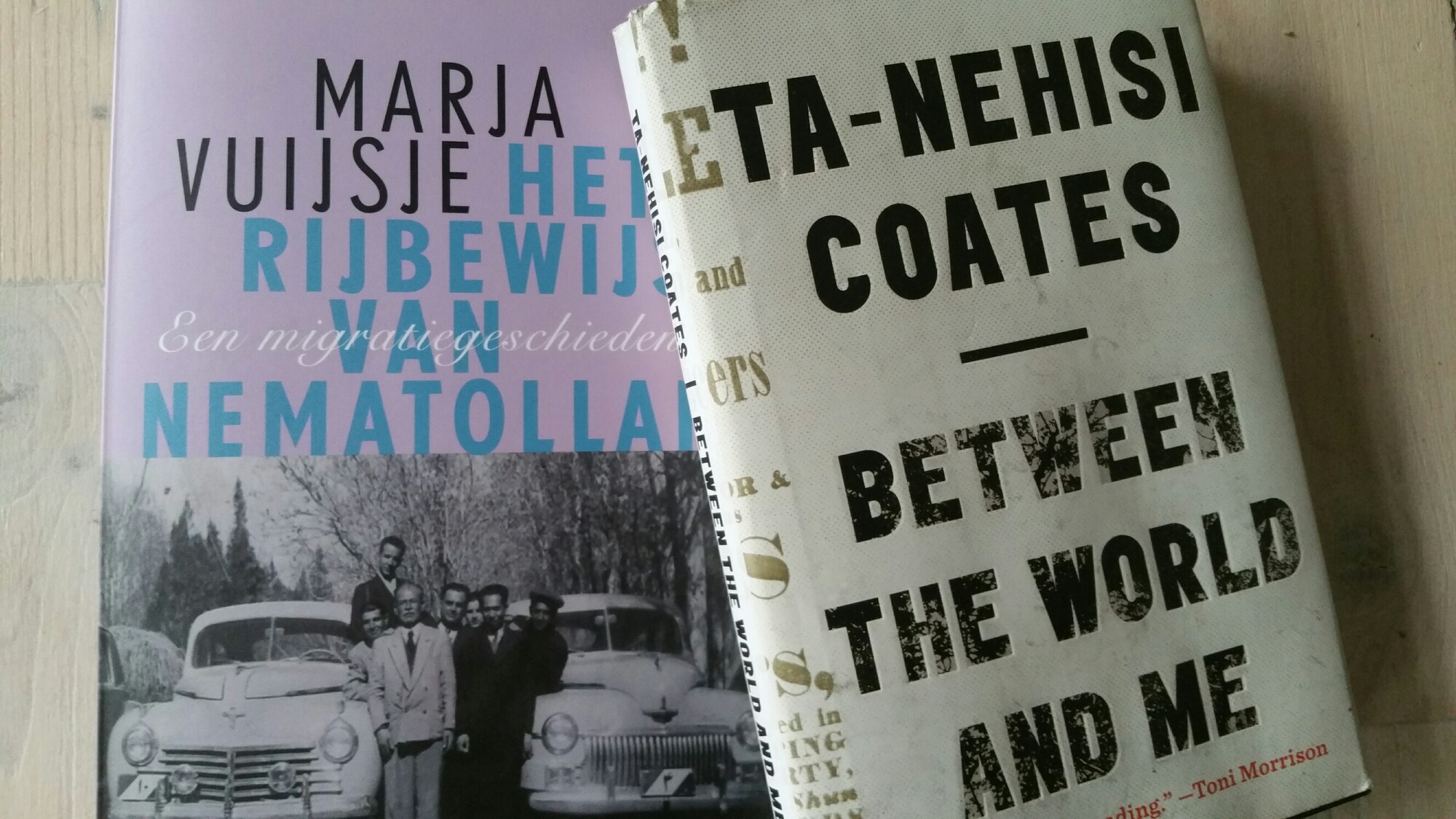 De Boeken - Between the world and me/Het rijbewijs van Nematollah