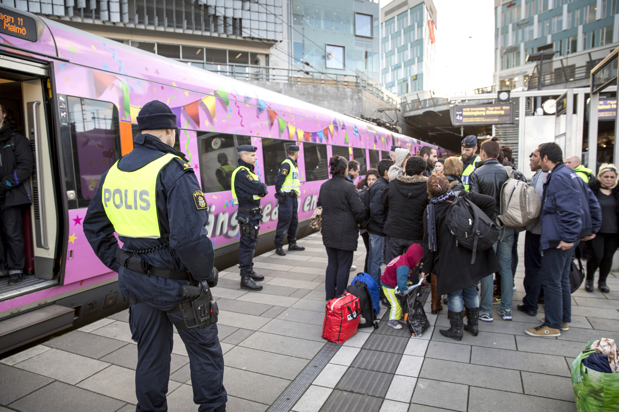Immigratie dreigt Zweden te verscheuren