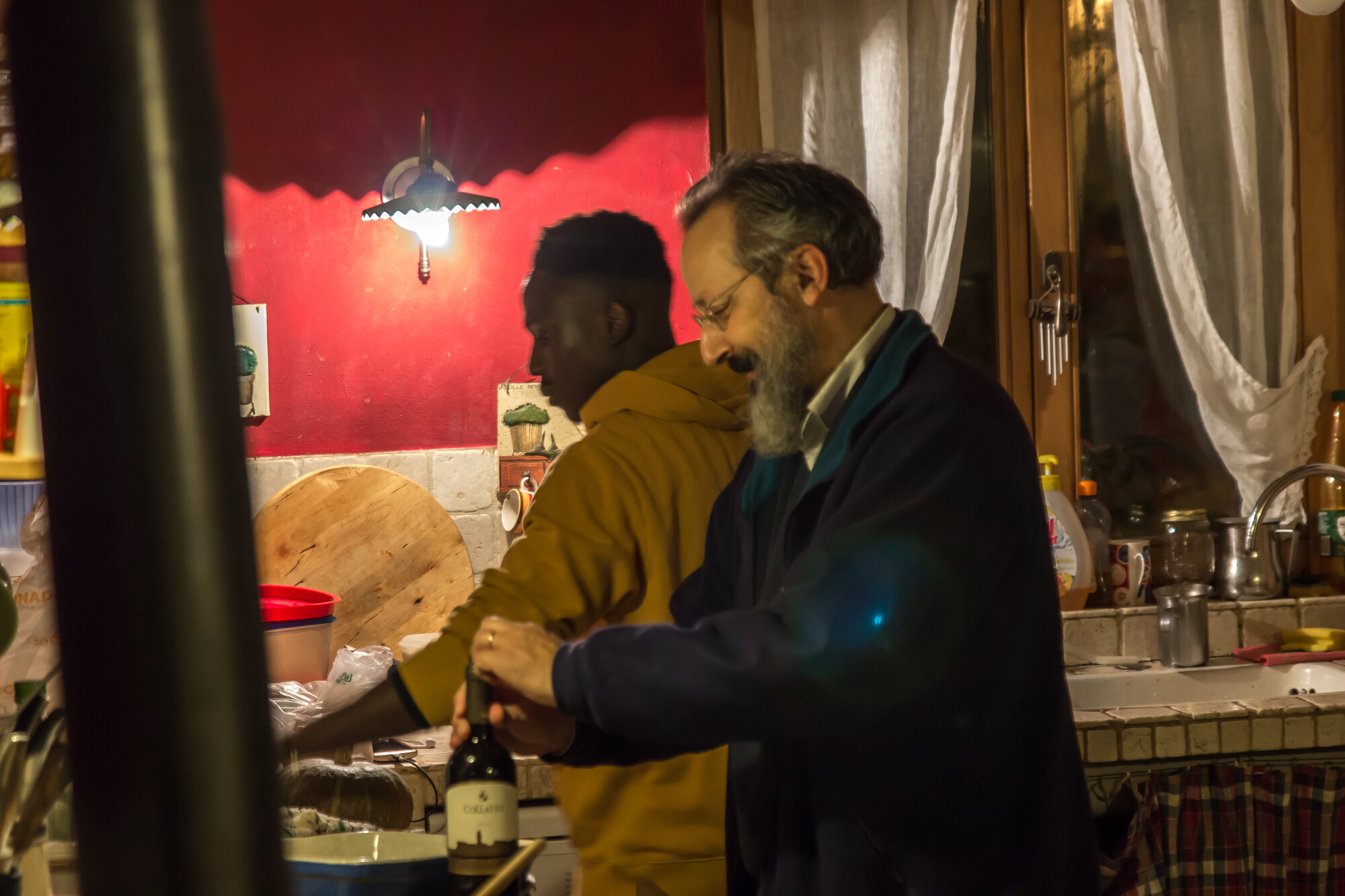 Reportage: Migrant in huis in Italië