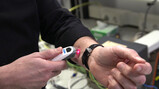Kun je vaccineren zonder naald?: Pijnloos prikken