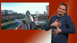 Het Sinterklaasjournaal met gebarentolk: De intocht van Sinterklaas