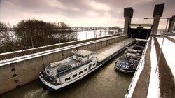 Kanalen en sluizen: Hulpmiddelen voor de scheepvaart