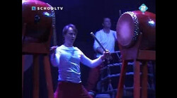 Neon: Muziek en Dans