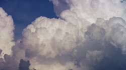 Wolken kijken: de bloemkoolwolk: Wolk vol power