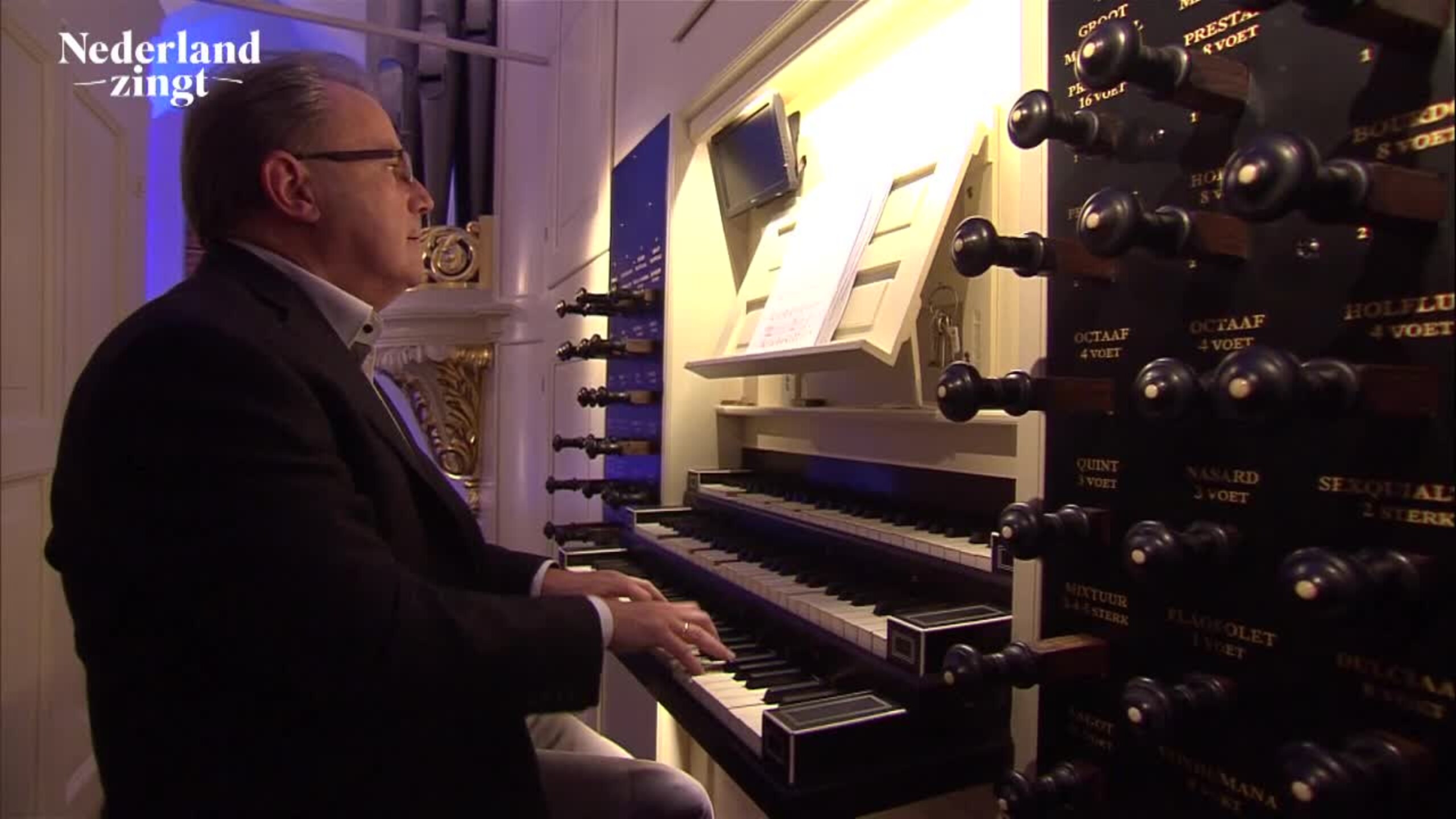 Midden in de winternacht | LIED & TEKST - Nederland Zingt