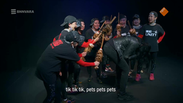 'Kijk heel goed uit voor m'n gai mou sou'