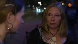 Emma en Yentl gaan naar een metal concert