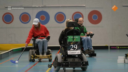 Emma en Otte gaan rolstoel hockeyen
