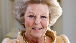 Blauw Bloed - Koningin Beatrix 71 Jaar