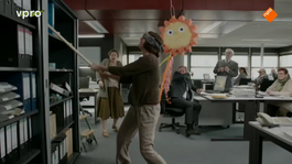 Piñata op kantoor is garantie voor sloopwerk!