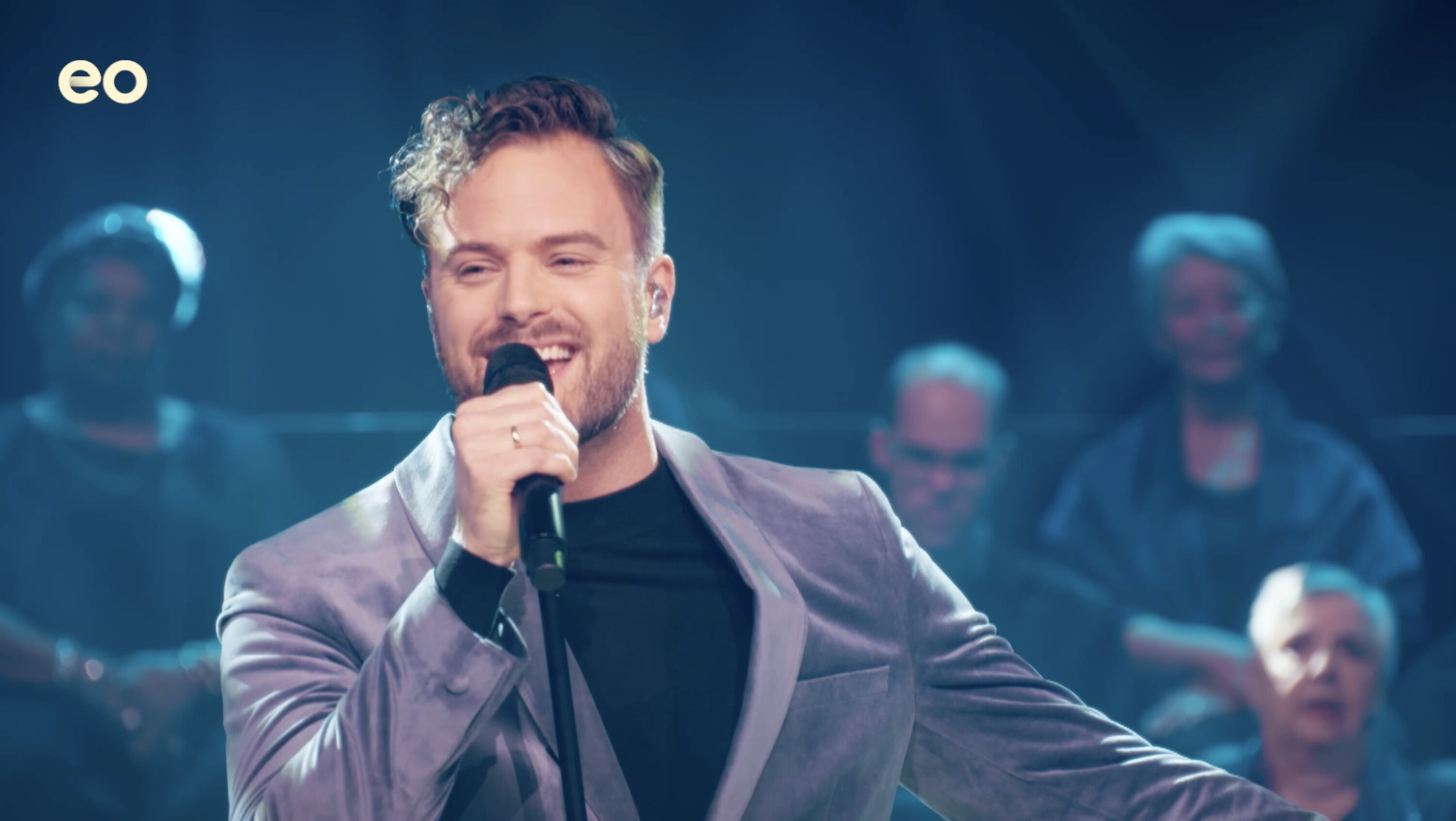 Geniet van 'Gloria' door Jim Bakkum