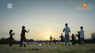 De jongeren gaan in gesprek met Hadeer Aboelnagah over: Hoe verhoud je je tot andermans religie? Oordelen en vooroordelen over de islam zijn er in overvloed.