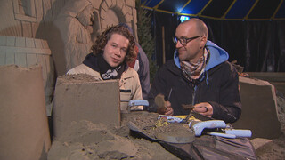 Het Klokhuis Maxim maakt