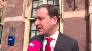 PowNews Flits PvdA met kater bij de ministerraad