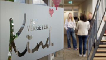 Het Vergeten Kind | Jojanneke en de Jeugdzorgtapes