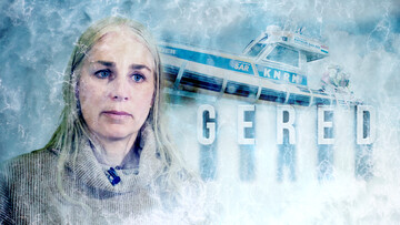 Esther (6) valt van havenhoofd Scheveningen | GERED | Aflevering 1