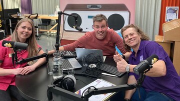 Syb van der Ploeg ontdekt de zorg in Drachten