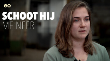 Eline NEERGESCHOTEN bij TRAMAANSLAG in UTRECHT | S02E03 | Wonder