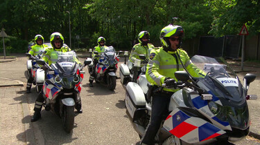 Wat is politiebegeleiding?: Veilig van A naar B