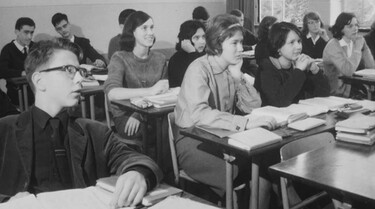 Andere Tijden in de klas : Naar de middelbare school 