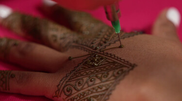 Wat is henna?: Tijdelijke tatoeages van de hennaplant