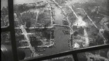 Rotterdam gebombardeerd