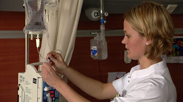 Een infuus instellen