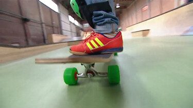Hoe wordt een skateboard gemaakt?