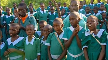 Naar school in Kenia