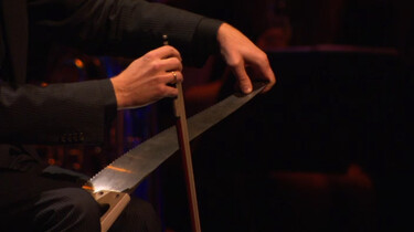 Een zingende zaag is een muziekinstrument