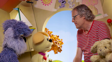 Govert Schilling leest voor
